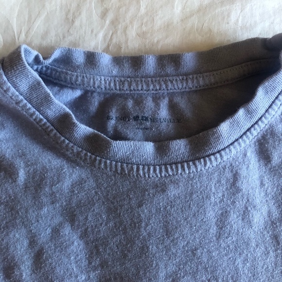 Brandy Melville Baby Tee - Picture 1 of 3
